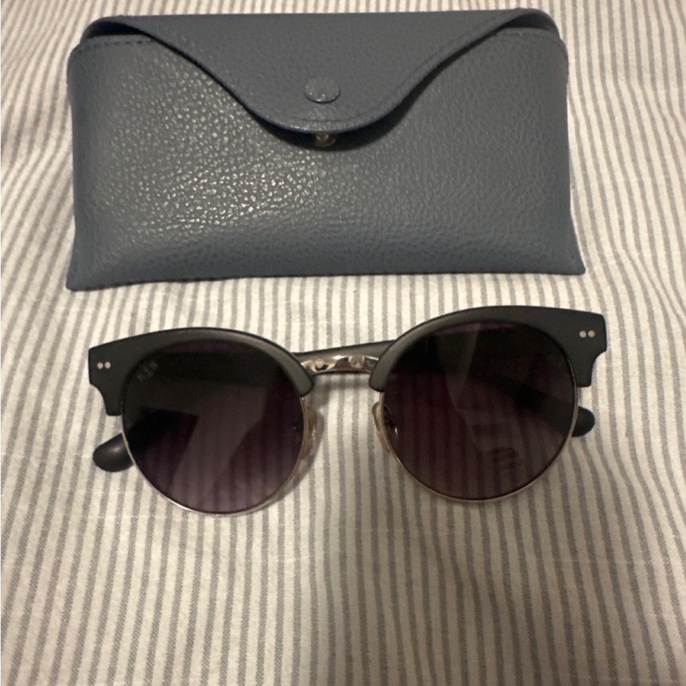 Stylish Black Sunglasses